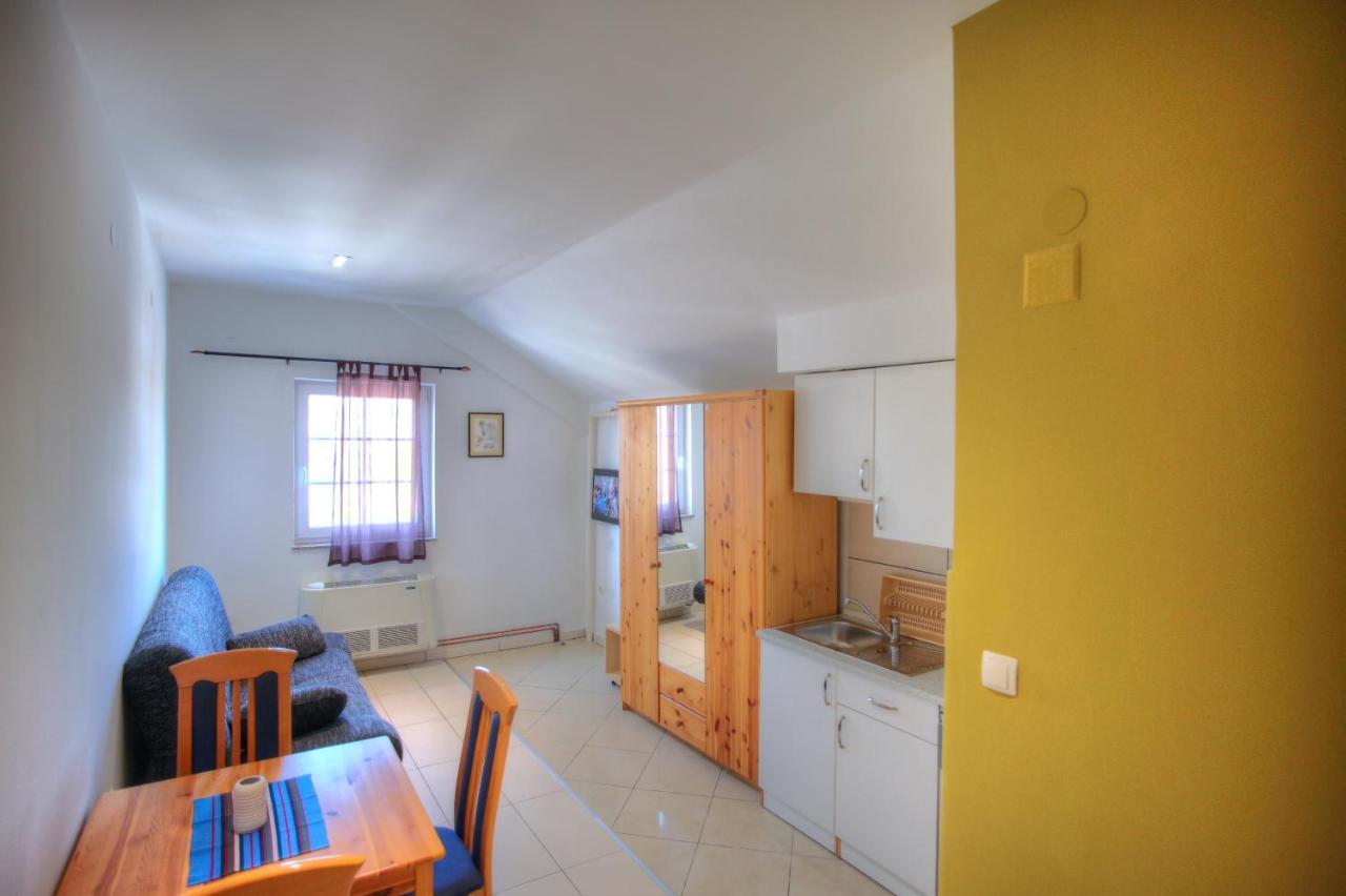 Bokun Apartments II Sisak Eksteriør billede
